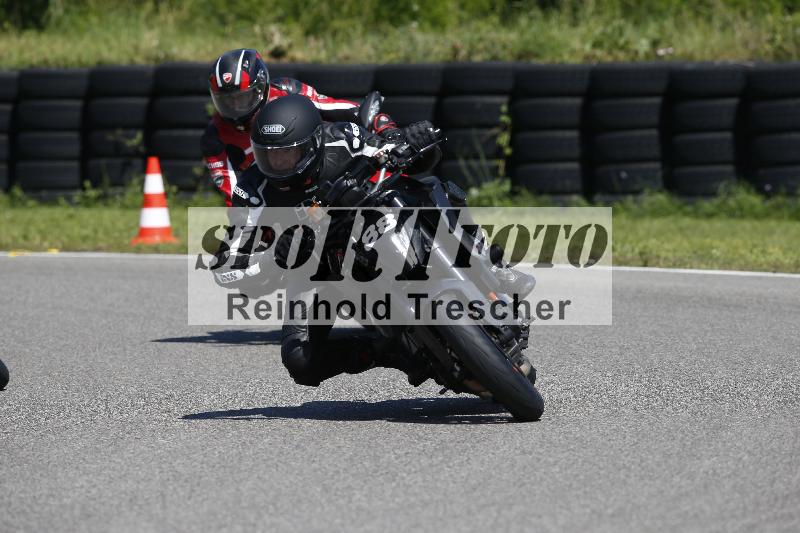 /Archiv-2024/29 12.06.2024 MOTO.CH Track Day ADR/Gruppe rot/88